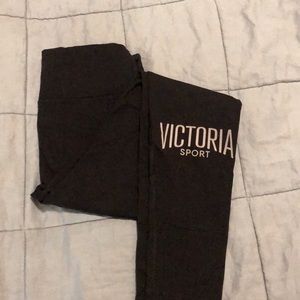 Victoria Sport leggings